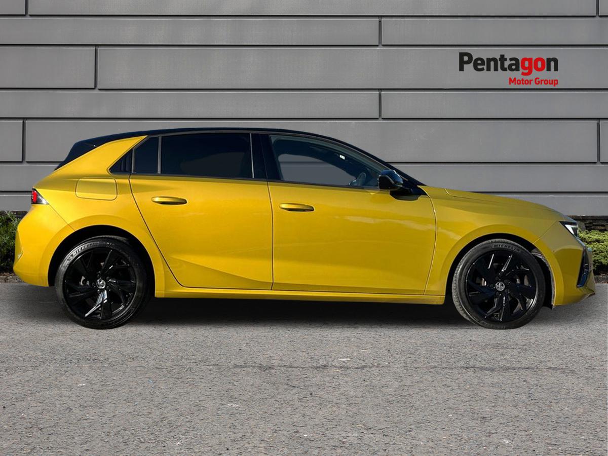 Used Vauxhall Astra 2023 for sale - 75981023: Photo 13