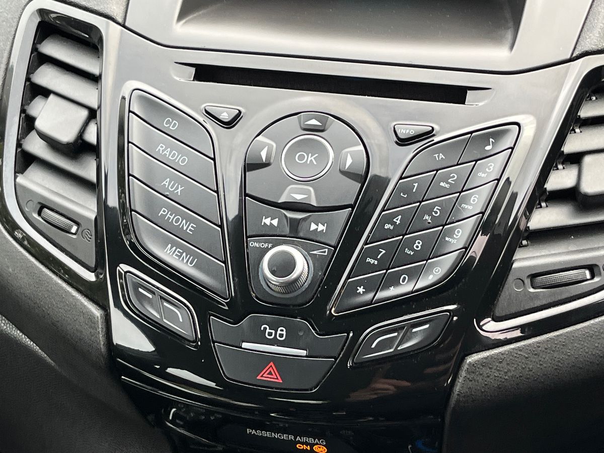 Used Ford Fiesta 2015 for sale - 75879606: Photo 21