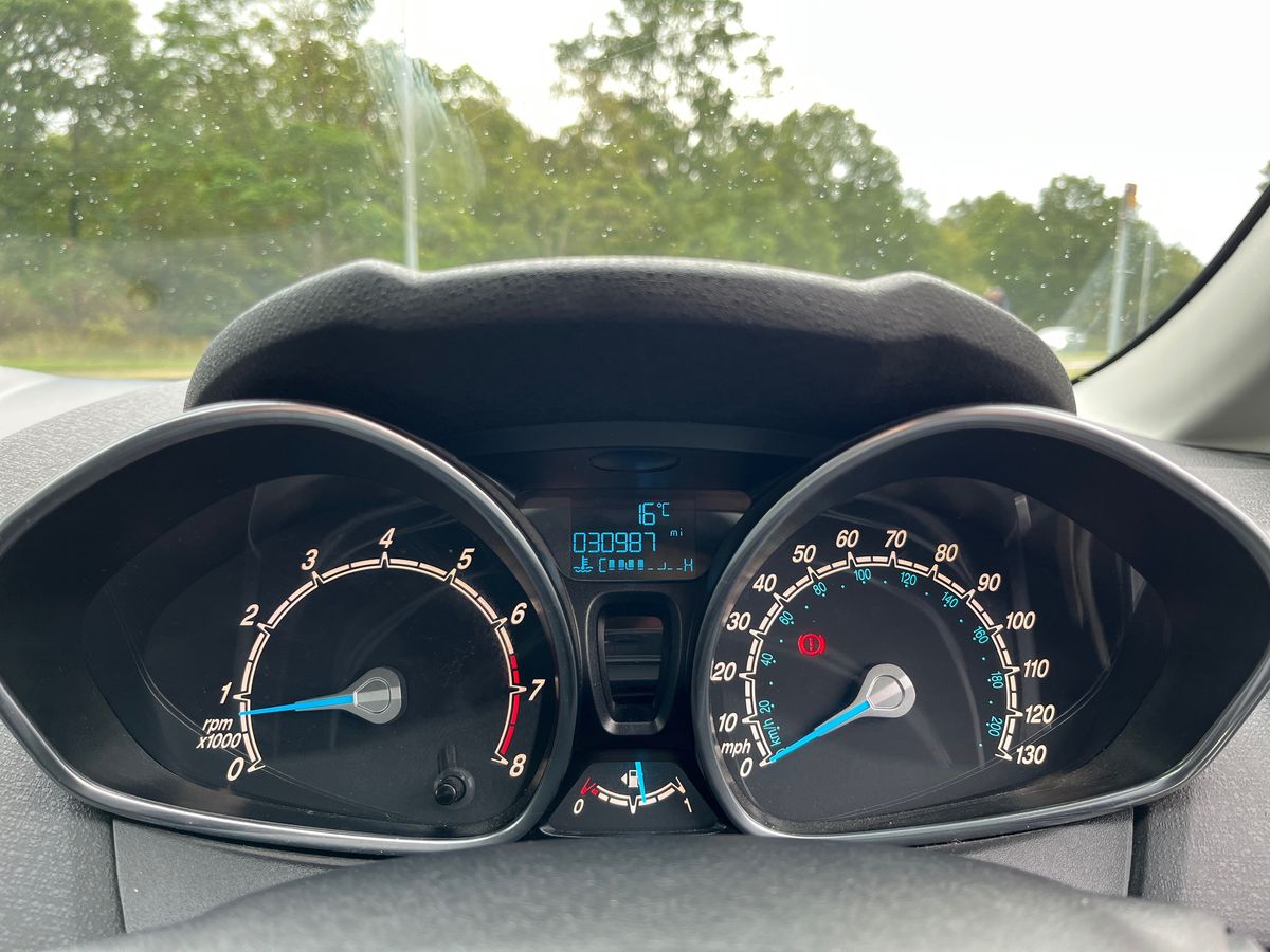 Used Ford Fiesta 2015 for sale - 75879606: Photo 26