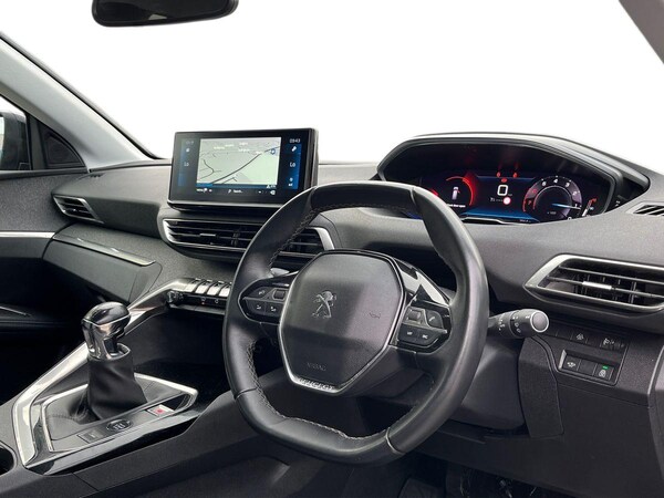 Used Peugeot 5008 2023 for sale - 76193701: Photo 5