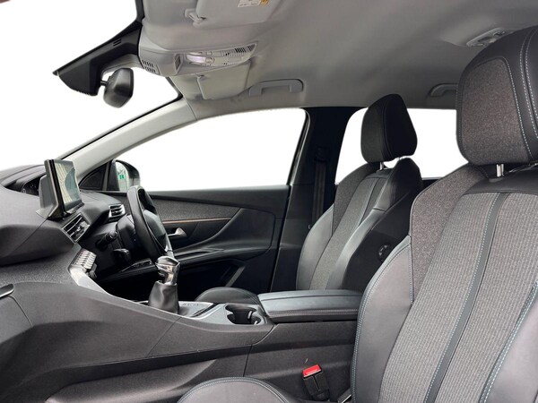 Used Peugeot 5008 2023 for sale - 76193701: Photo 9