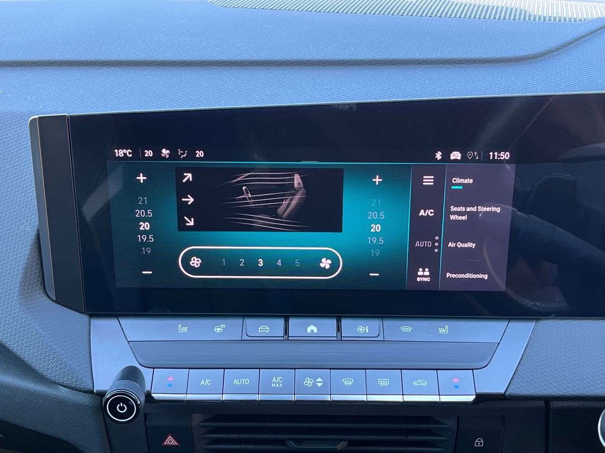 Used Vauxhall Astra 2023 for sale - 76329057: Photo 22