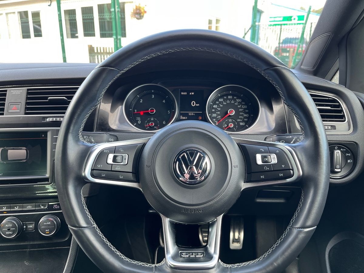 Used Volkswagen Golf 2015 for sale - 76329025: Photo 29
