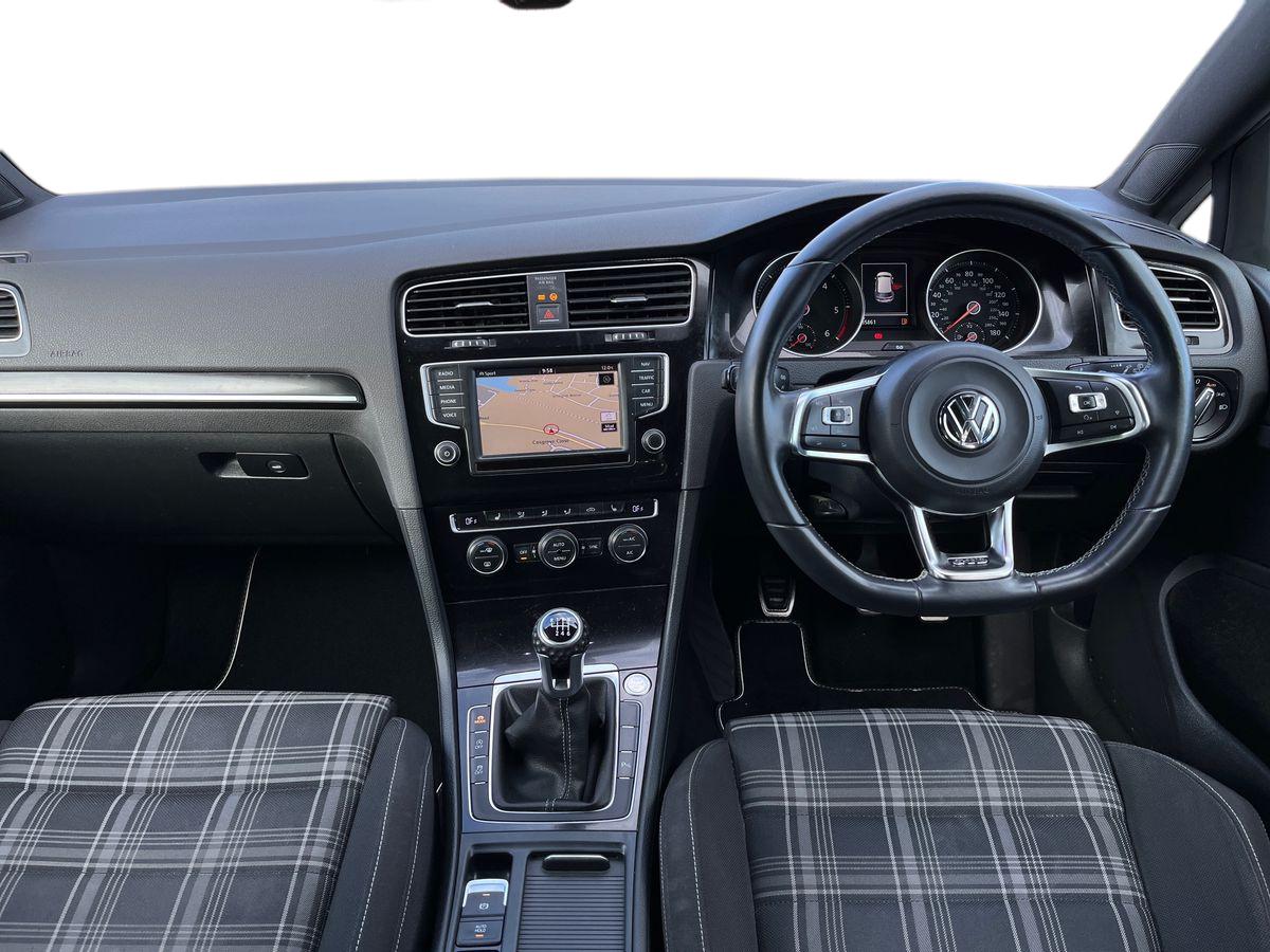 Used Volkswagen Golf 2015 for sale - 76329025: Photo 7