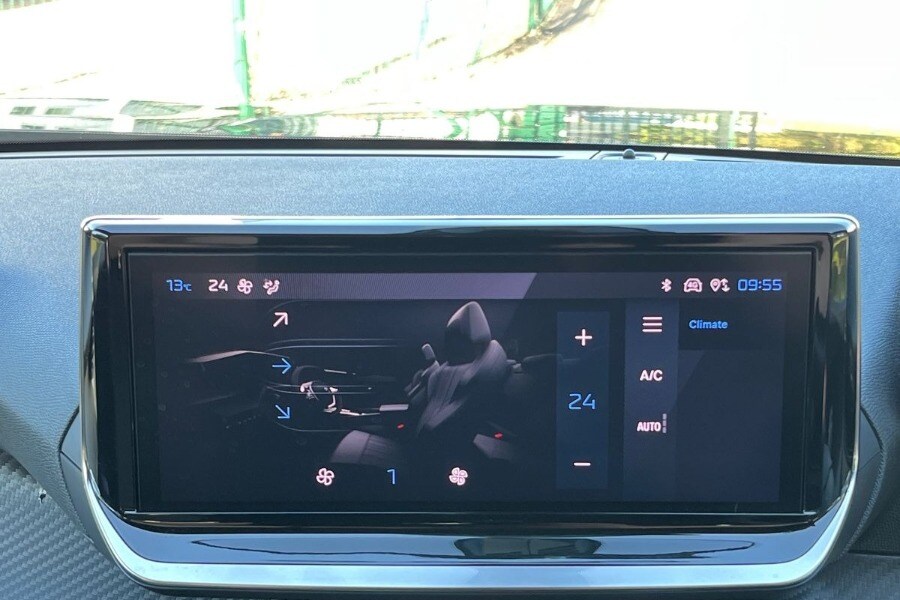 Used Peugeot 2008 2023 for sale - 76010861: Photo 21
