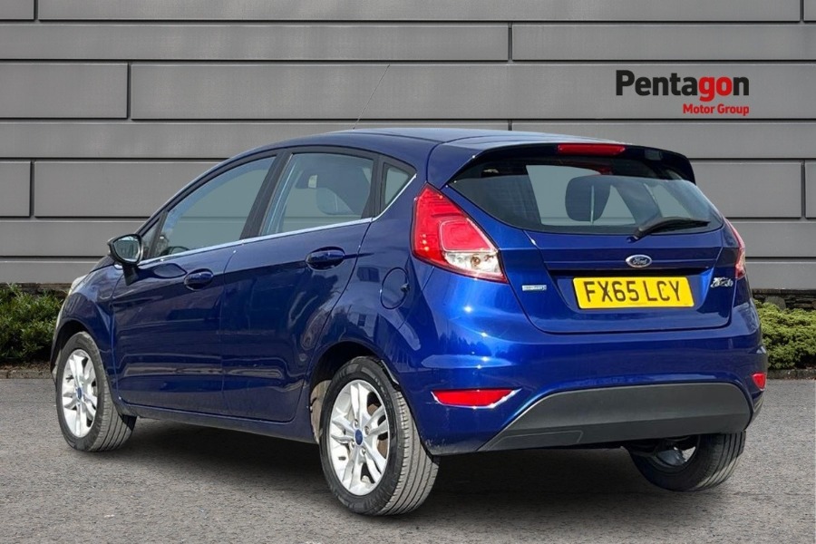 Used Ford Fiesta 2015 for sale - 76618422: Photo 2