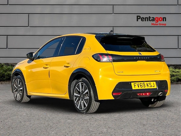 Used Peugeot 208 2020 for sale - 76010807: Photo 2