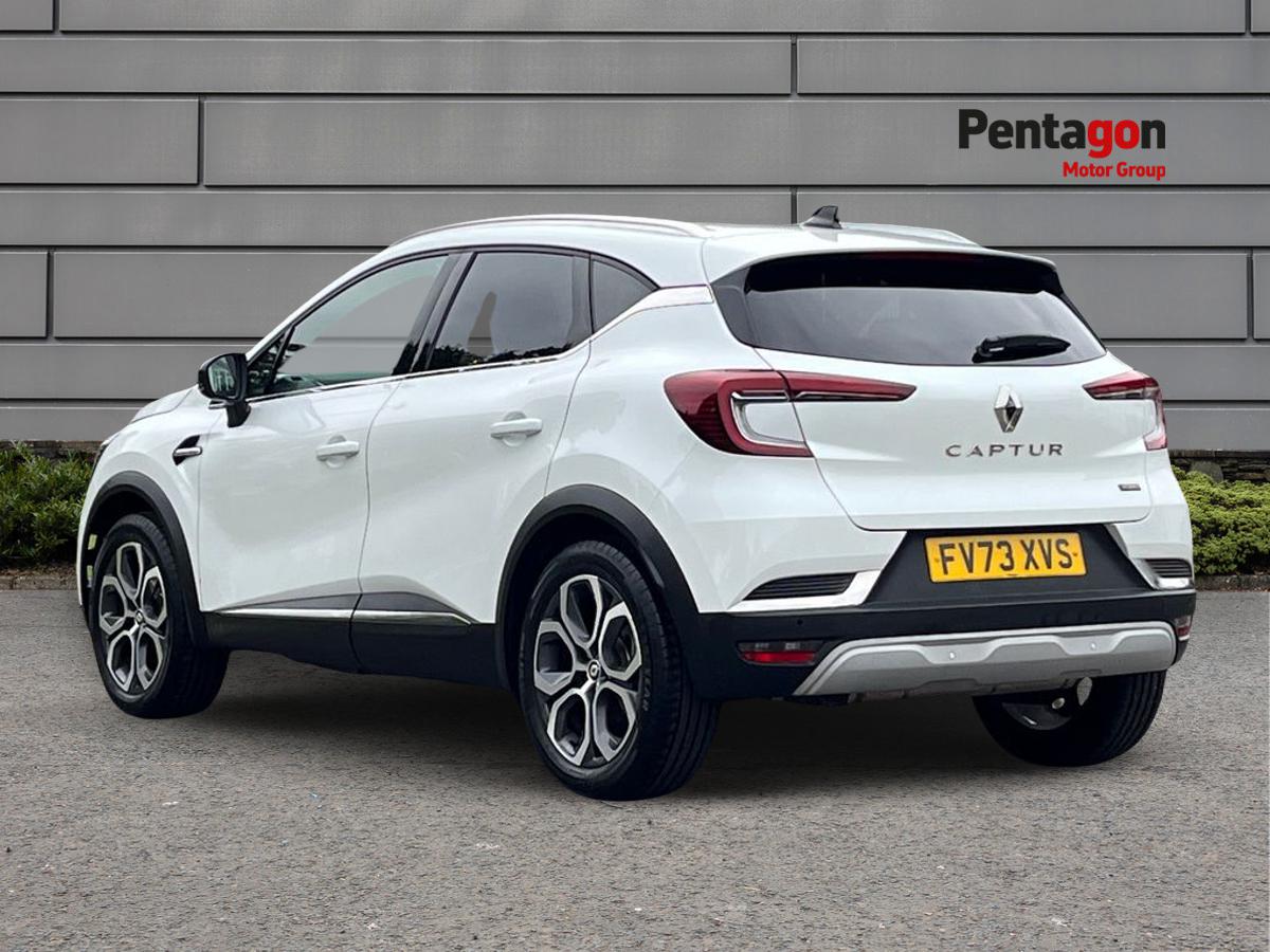 Used Renault Captur 2023 for sale - 76280732: Photo 2