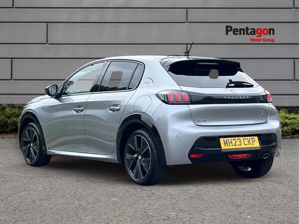 Used Peugeot 208 2023 for sale - 76193669: Photo 2