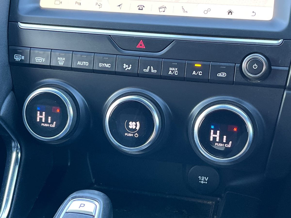 Used Jaguar E-Pace 2019 for sale - 76950973: Photo 22