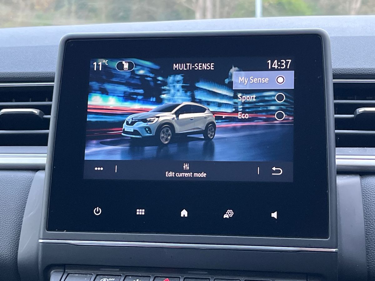 Used Renault Captur 2022 for sale - 76845726: Photo 24