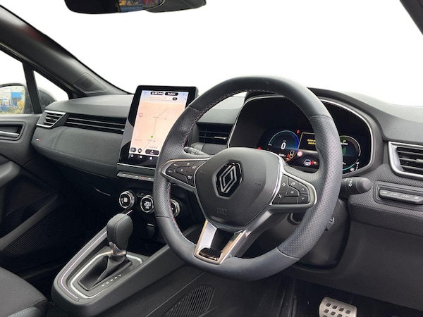 Used Renault Clio 2024 for sale - 76193737: Photo 5