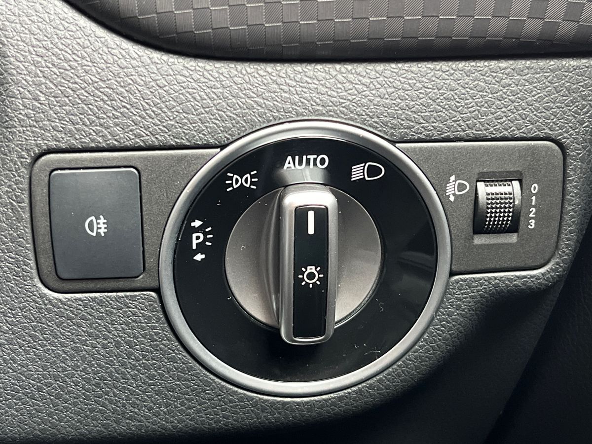 Used Mercedes-Benz A-Class 2017 for sale - 76435990: Photo 26