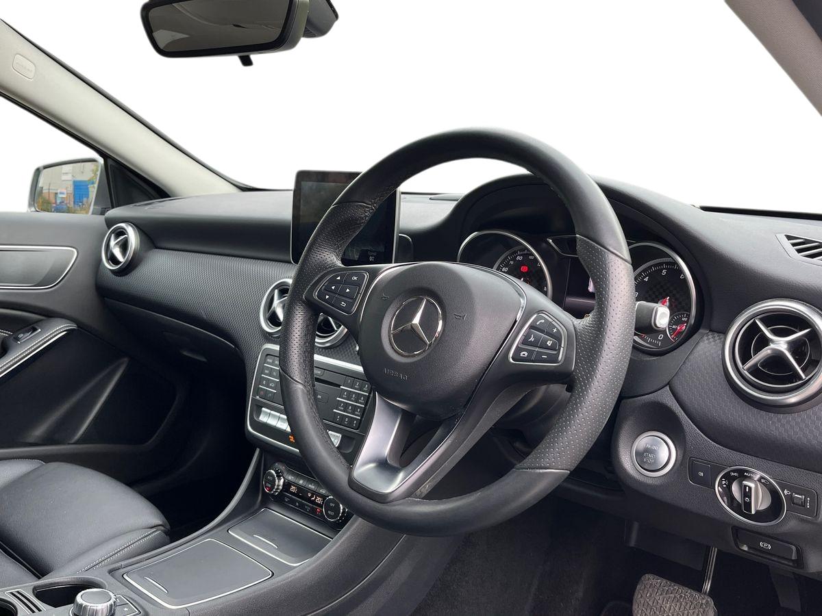 Used Mercedes-Benz A-Class 2017 for sale - 76435990: Photo 5