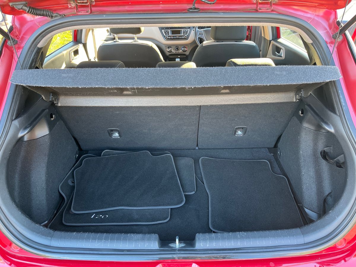 Used Hyundai i20 2015 for sale - 77083220: Photo 11