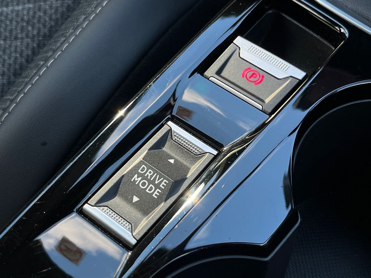 Used Peugeot 2008 2023 for sale - 75944092: Photo 27