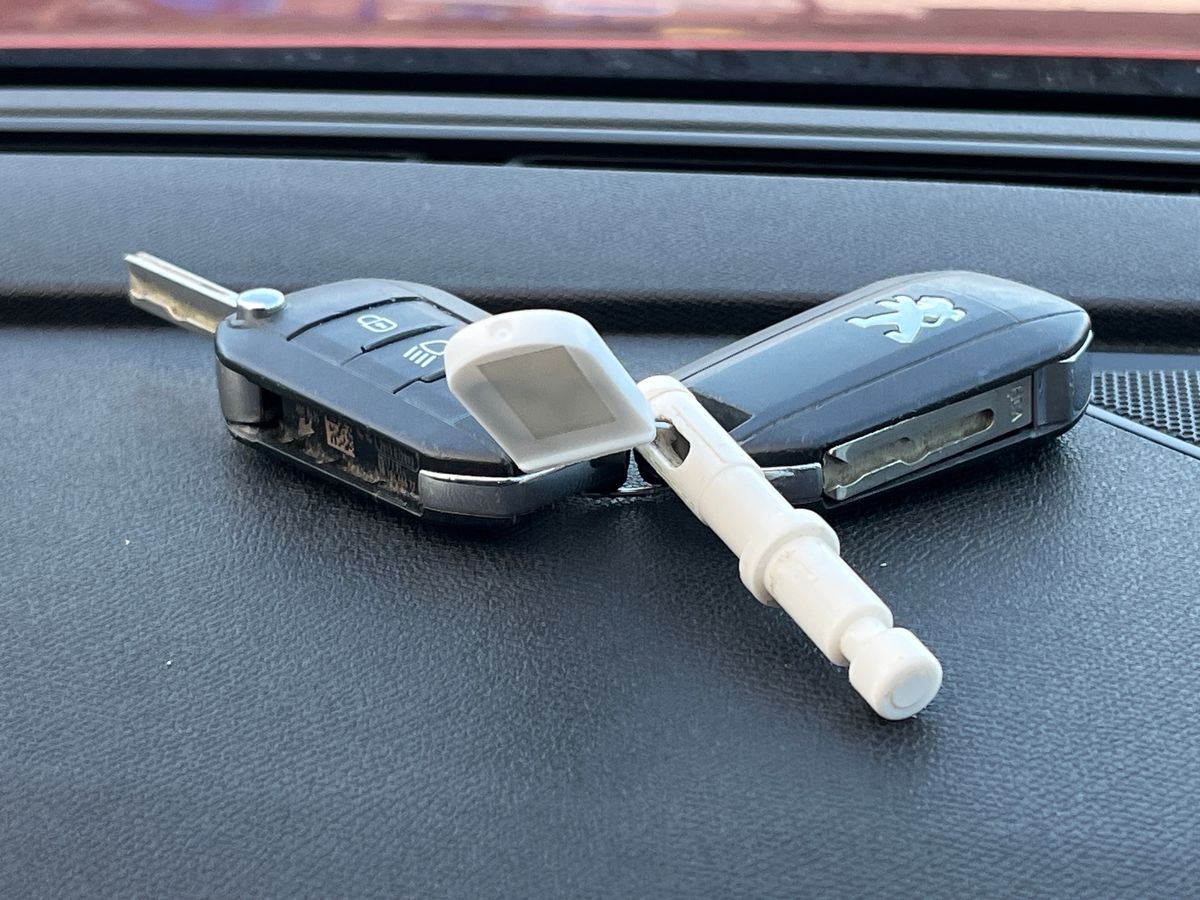 Used Peugeot 3008 2017 for sale - 77083225: Photo 27