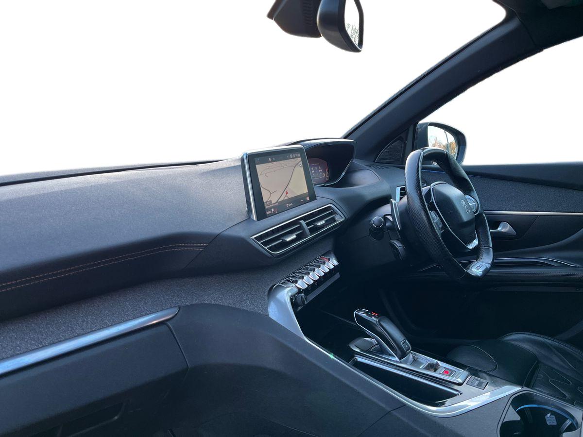 Used Peugeot 3008 2017 for sale - 77083225: Photo 8