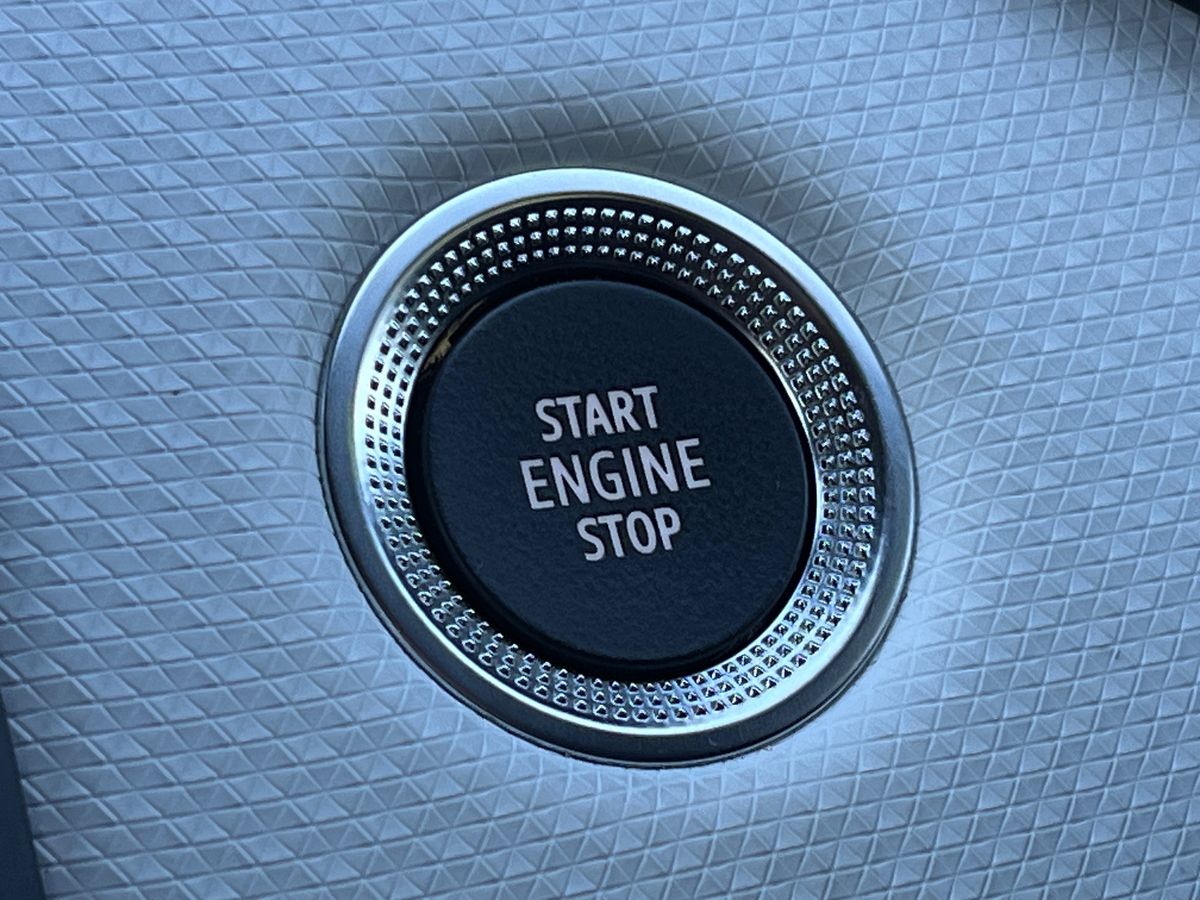 Used Renault Clio 2022 for sale - 76718610: Photo 25