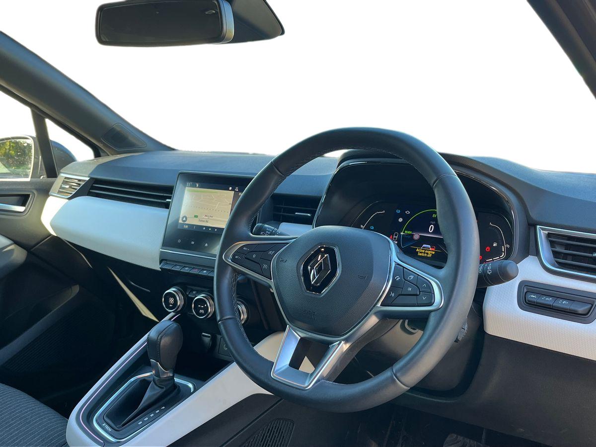 Used Renault Clio 2022 for sale - 76718610: Photo 5