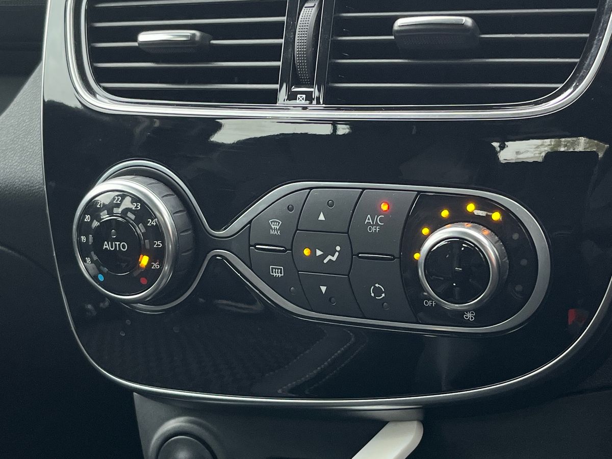 Used Renault Clio 2018 for sale - 76570866: Photo 23