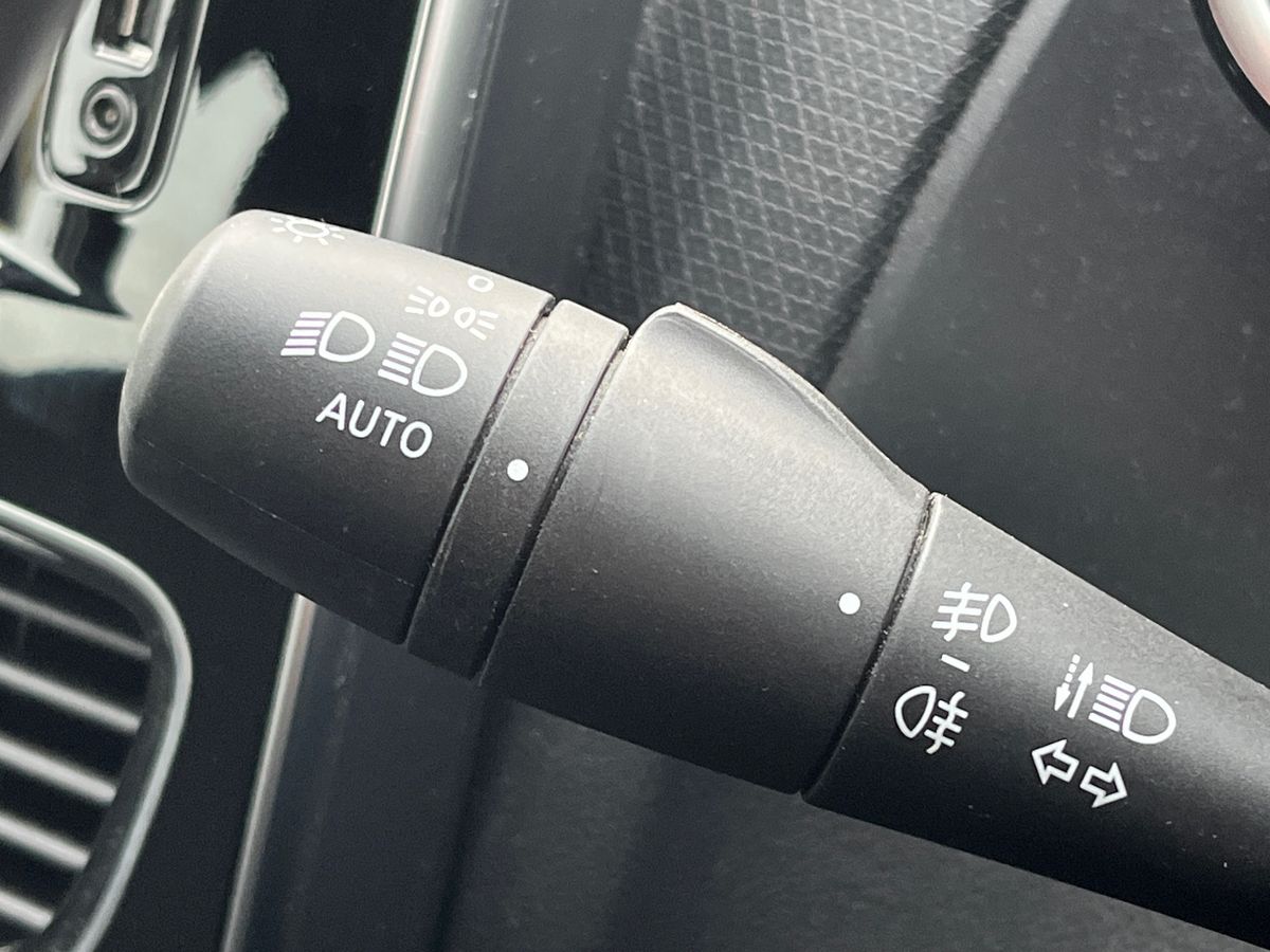 Used Renault Clio 2018 for sale - 76570866: Photo 26