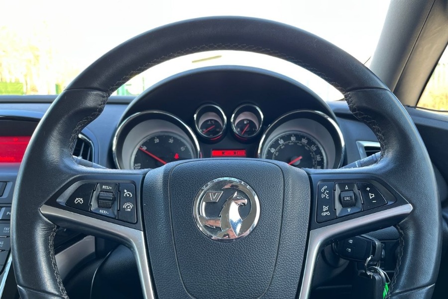 Used Vauxhall Astra 2015 for sale - 76339427: Photo 23