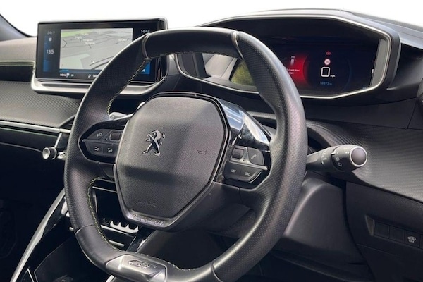 Used Peugeot 2008 2023 for sale - 75348738: Photo 5