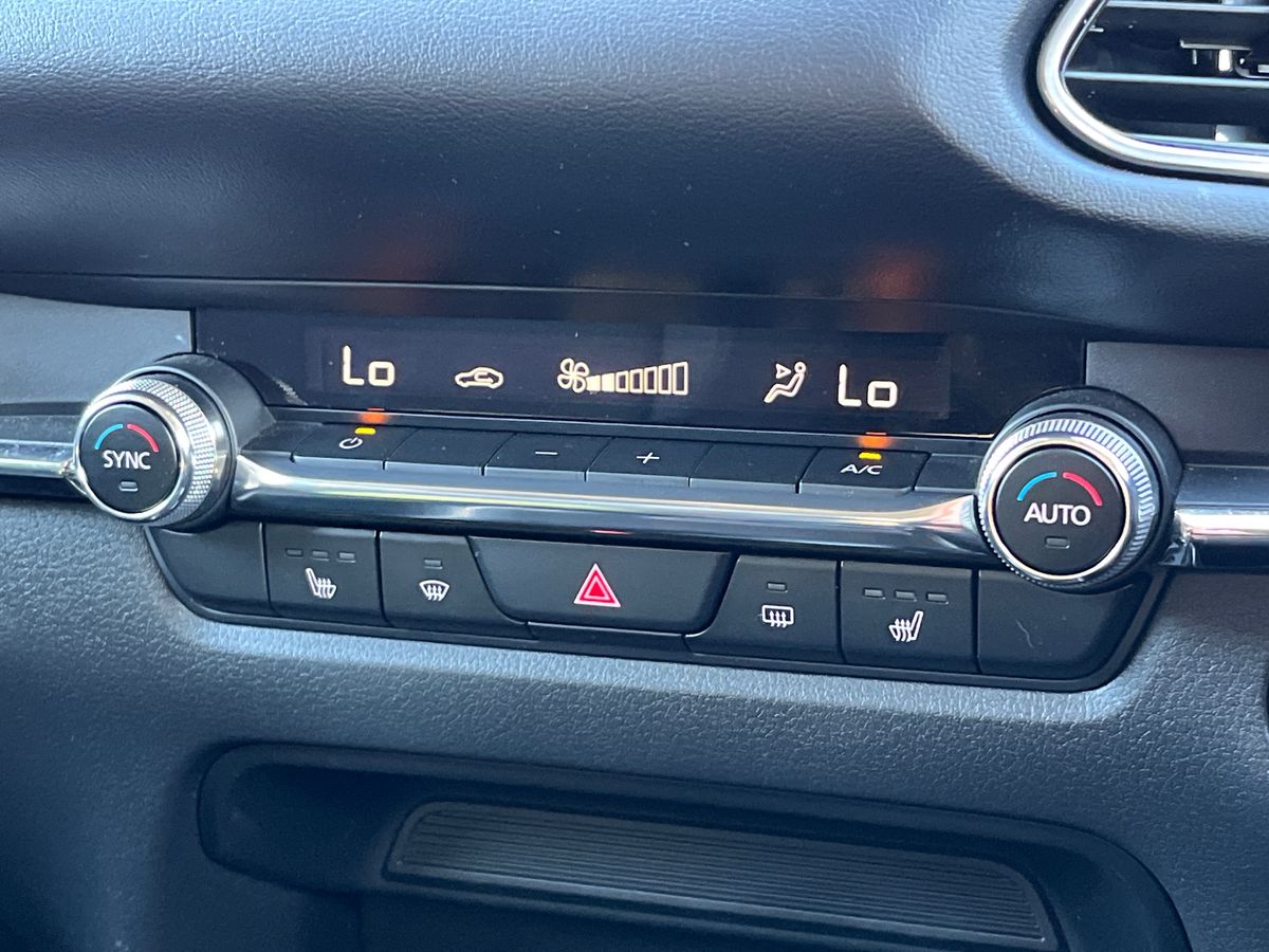 Used Mazda CX-30 2023 for sale - 76376640: Photo 23