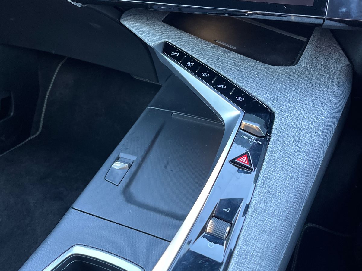 Used Peugeot 5008 2024 for sale - 76686961: Photo 25