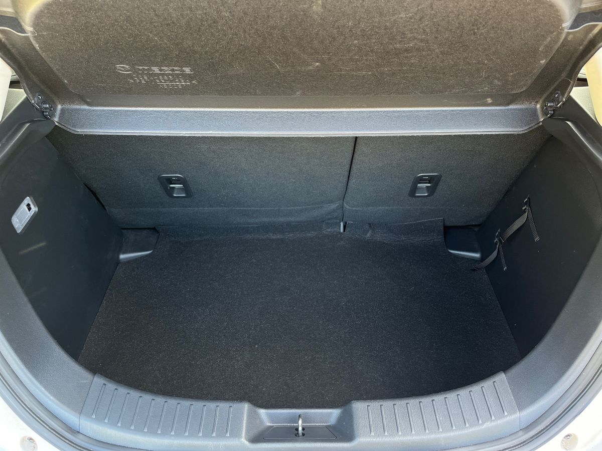 Used Mazda Mazda2 2022 for sale - 76113132: Photo 11