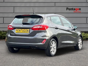 Used Ford Fiesta 2018 for sale - 76335061: Photo