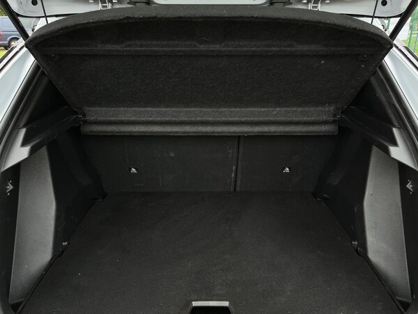 Used Peugeot 2008 2023 for sale - 76313410: Photo 11