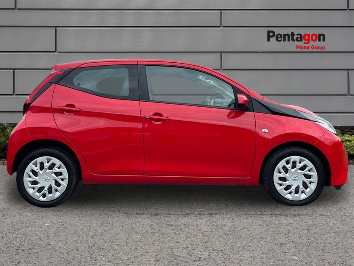 Used Toyota AYGO 2022 for sale - 76516104: Photo 13