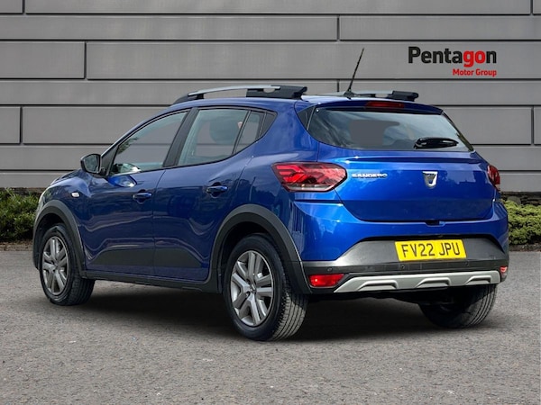 Used Dacia Sandero Stepway 2022 for sale - 76106759: Photo 2