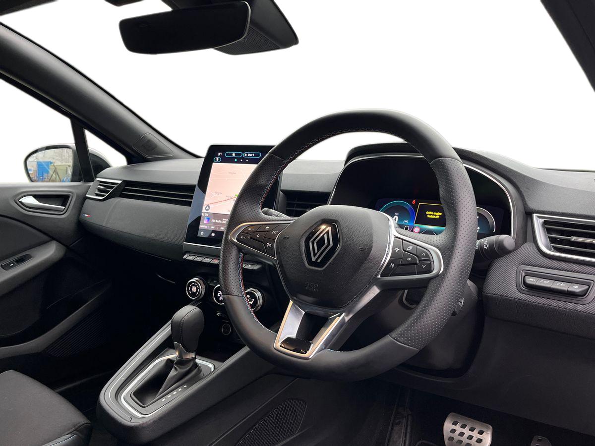 Used Renault Clio 2023 for sale - 76968238: Photo 5