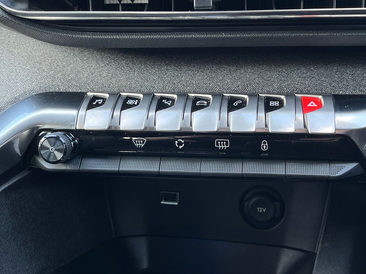 Used Peugeot 3008 2023 for sale - 76010850: Photo 25