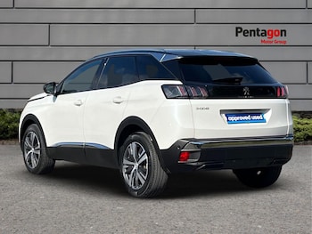 Used Peugeot 3008 2023 for sale - 76010850: Photo 2