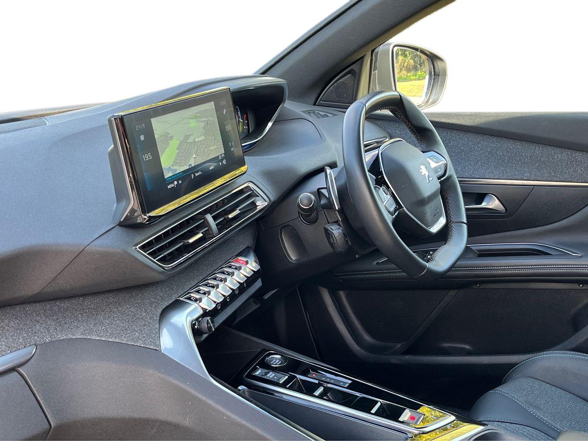 Used Peugeot 3008 2023 for sale - 76010850: Photo 8