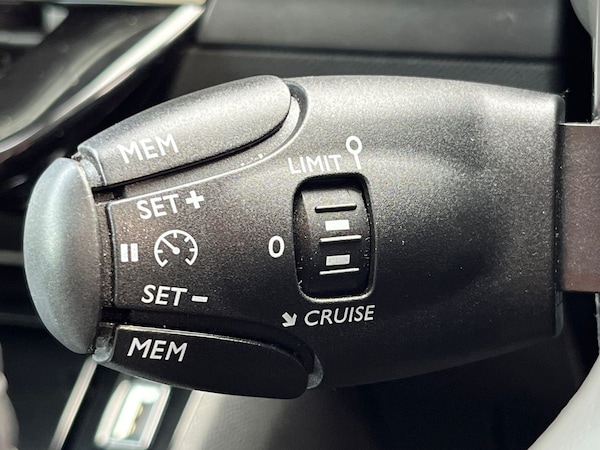 Used Peugeot 208 2023 for sale - 75489261: Photo 27