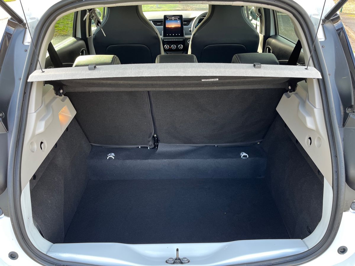Used Renault Zoe 2023 for sale - 76470825: Photo 11