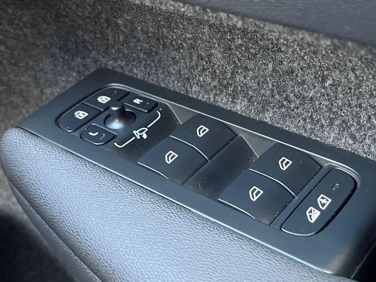 Used Volvo XC40 2022 for sale - 76470795: Photo 27