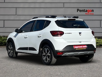 Used Dacia Sandero Stepway 2022 for sale - 76030080: Photo 2