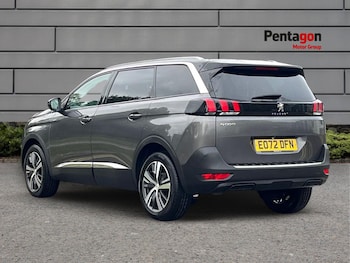 Used Peugeot 5008 2023 for sale - 76751700: Photo