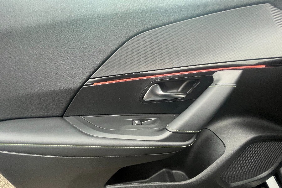 Used Peugeot 2008 2023 for sale - 76133423: Photo 40