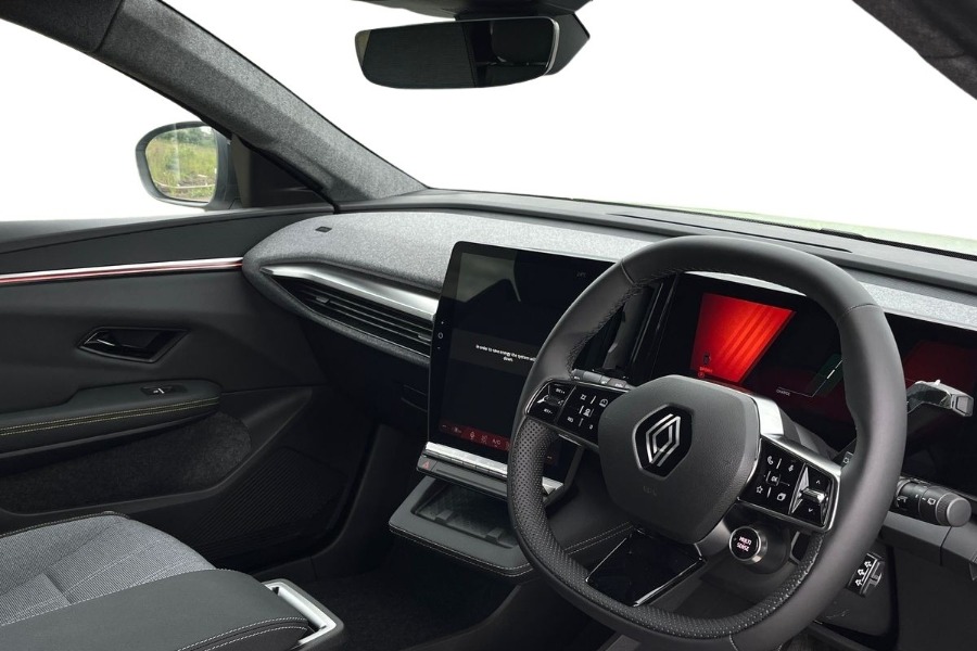 Used Renault Scenic E-Tech 2025 for sale - 76547496: Photo 5