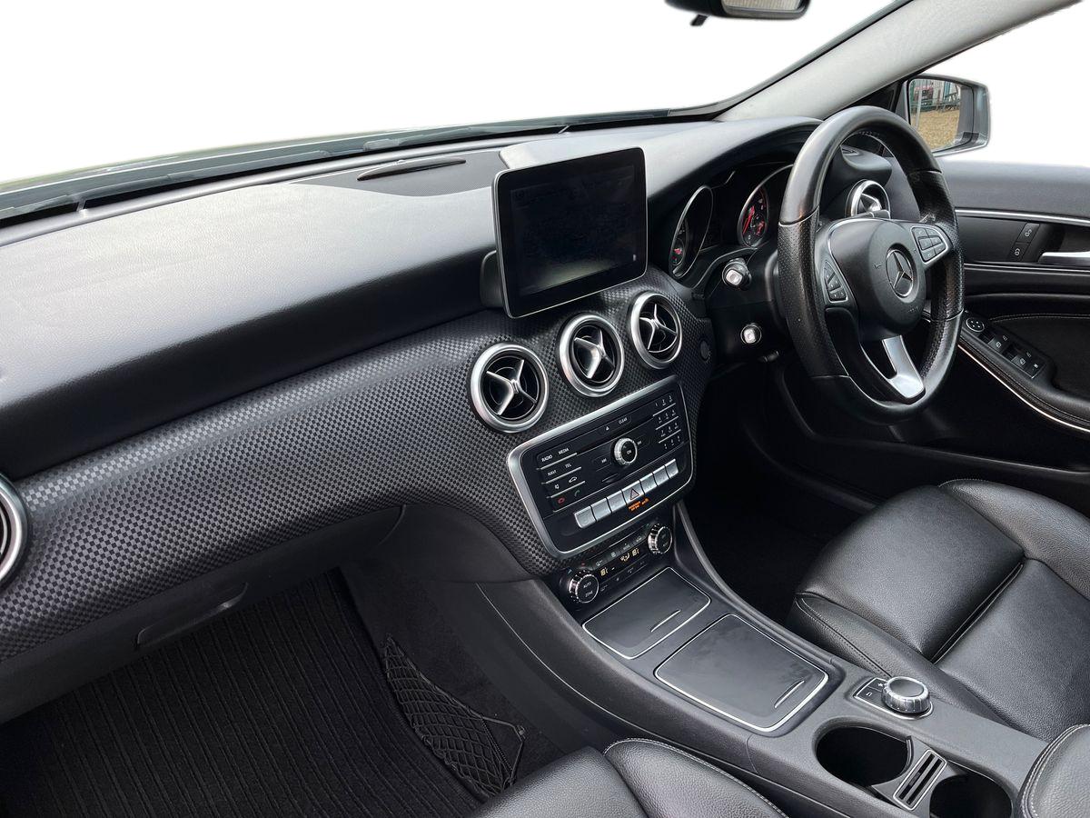 Used Mercedes-Benz A-Class 2016 for sale - 77123861: Photo 8