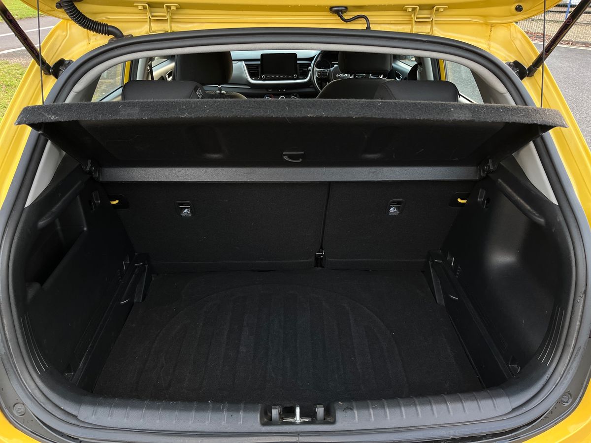 Used Kia Stonic 2022 for sale - 76892949: Photo 11