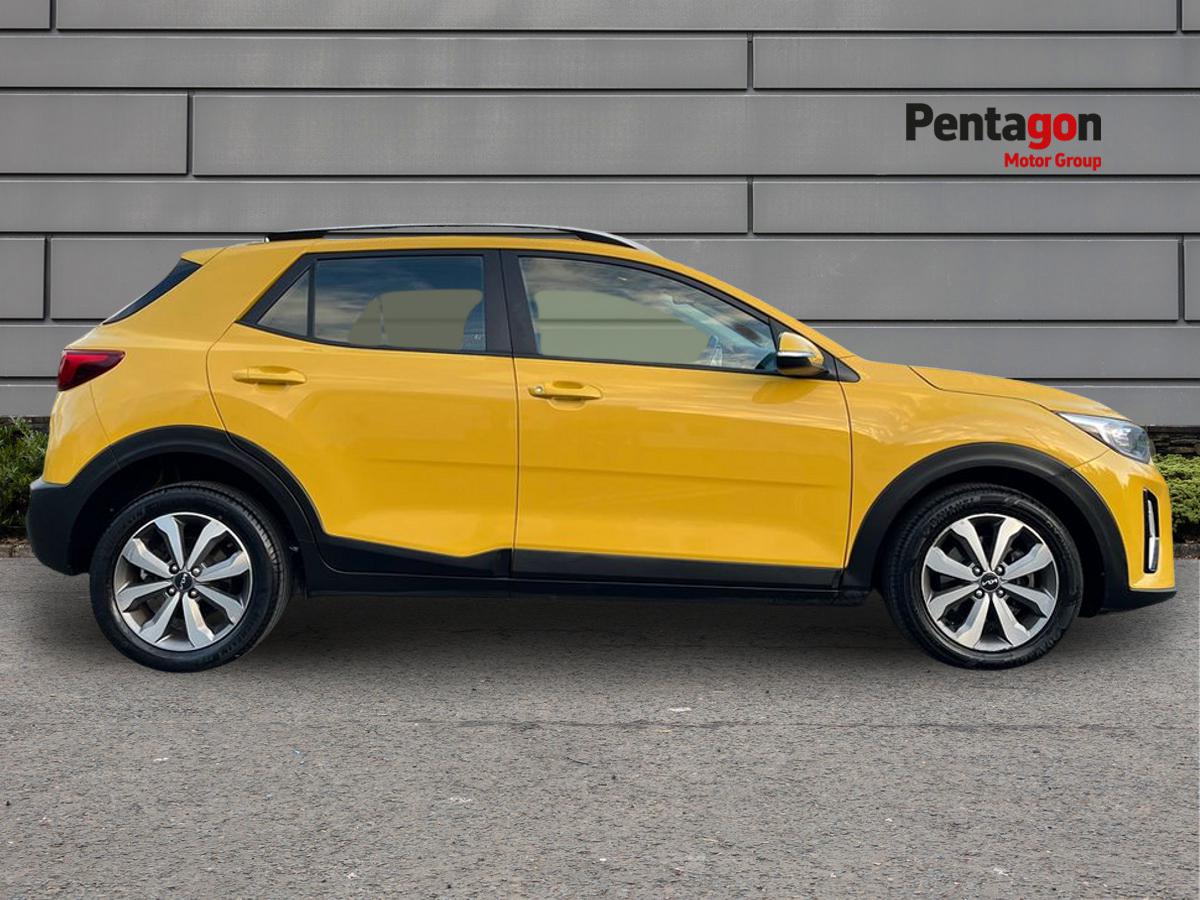 Used Kia Stonic 2022 for sale - 76892949: Photo 13