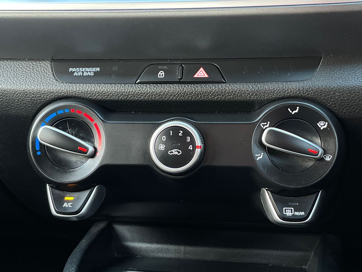 Used Kia Stonic 2022 for sale - 76892949: Photo 21